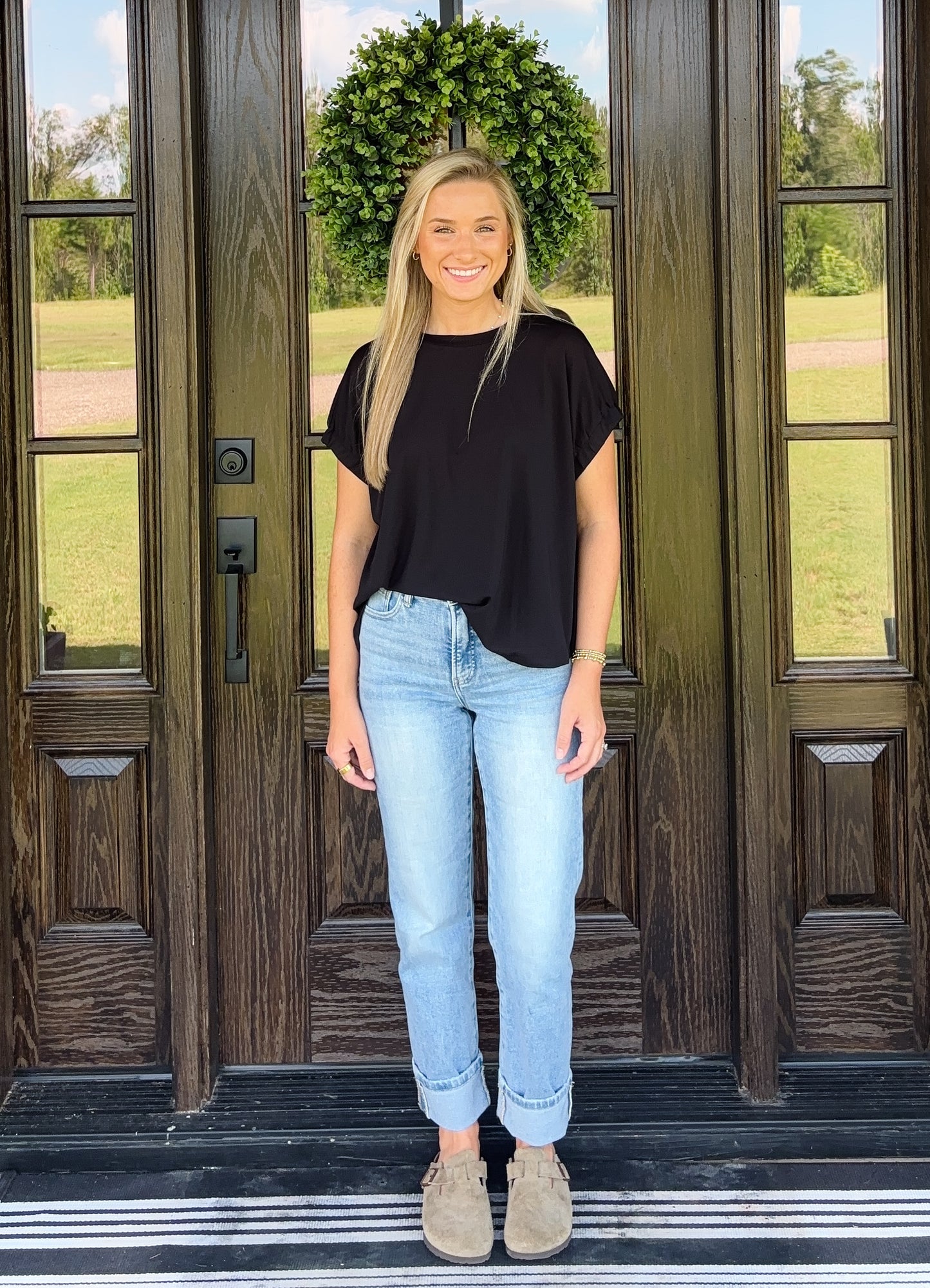 Straight Cuffed Risen Jeans