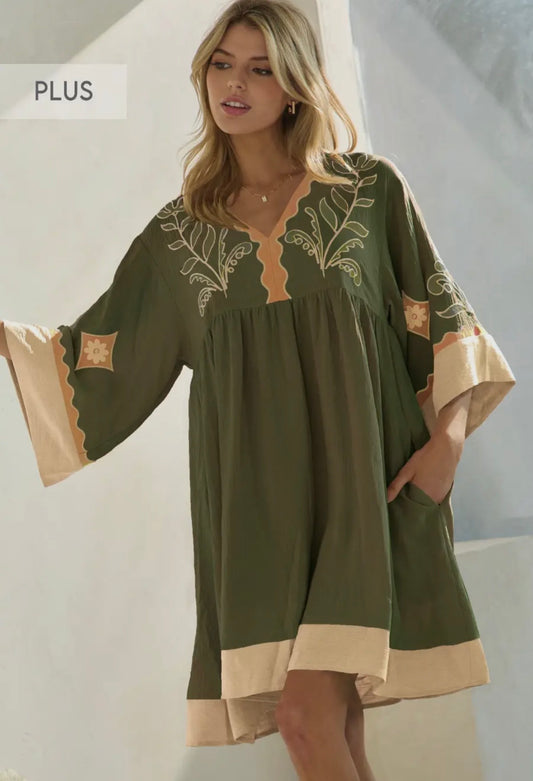 SS Embroidered Plunge Neck Mini Dress