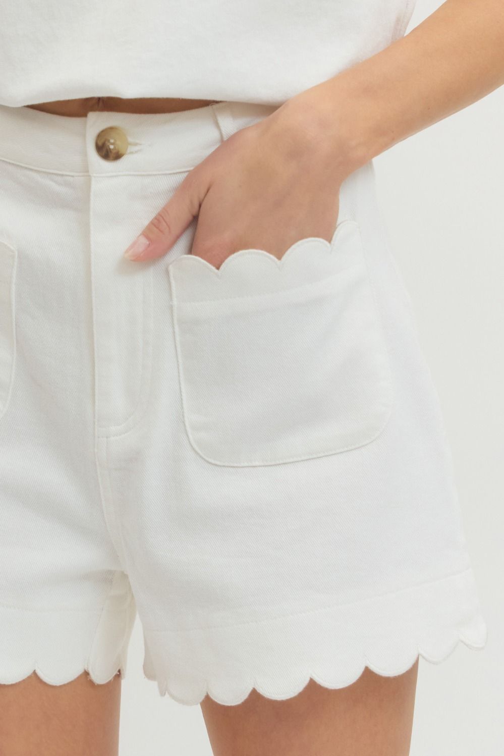 Scallop Edge Shorts