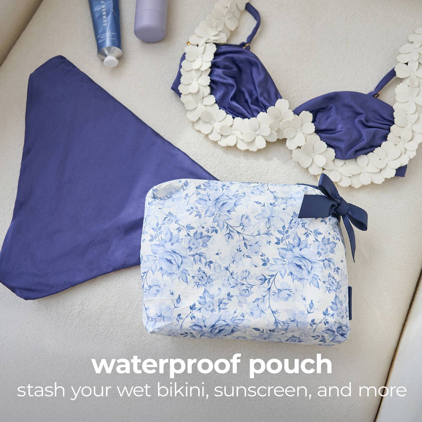 Case-Mate Navy Crinkle Makeup Bag